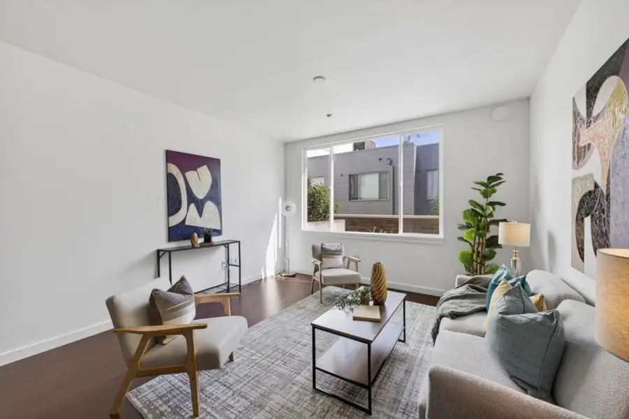 570 Innes Avenue #204, San Francisco, CA 94124 - #3