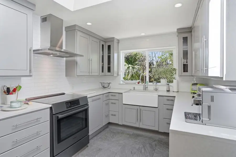 329 Stuart Avenue, Pacific Grove, CA 93950 - #3