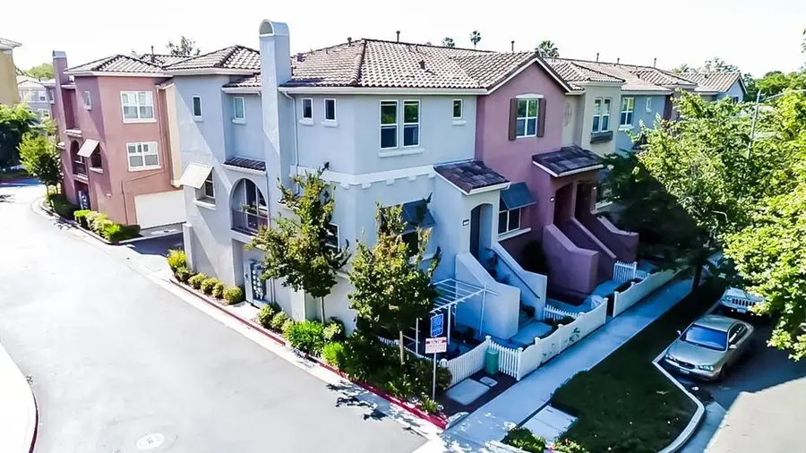 19 N Willard, San Jose, CA 95126 - #3