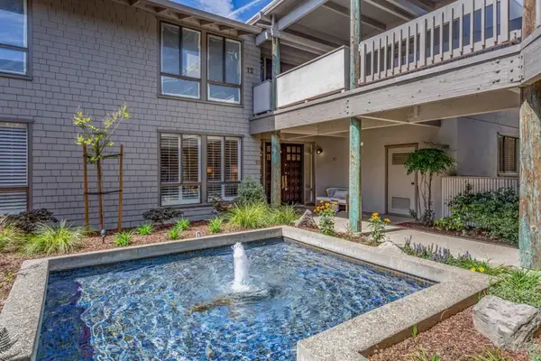 10 Mansion Court #713, Menlo Park, CA 94025