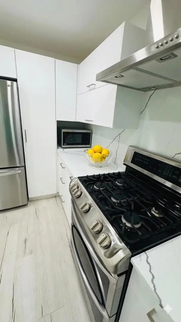 930 California #105, Santa Monica, CA 90403 - #3