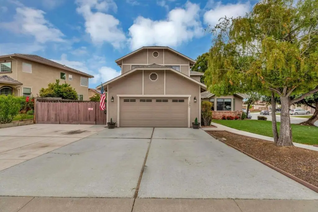 1951 Calistoga Drive, Hollister, CA 95023 - #1