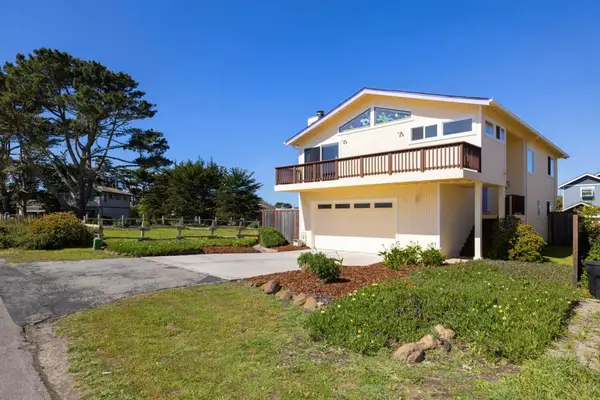 121 Bernal Avenue, Moss Beach, CA 94038