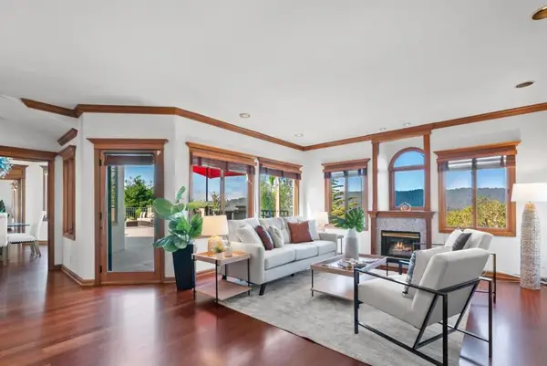 17 Kite Hill Road, Santa Cruz, CA 95060