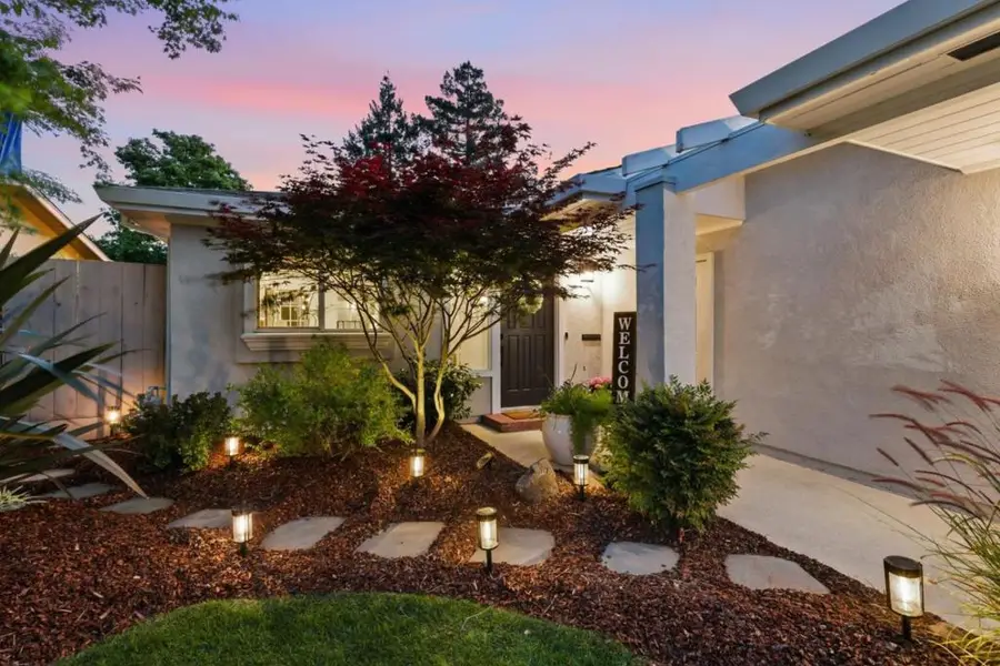 1142 Virginia Avenue, Redwood City, CA 94061 - #2