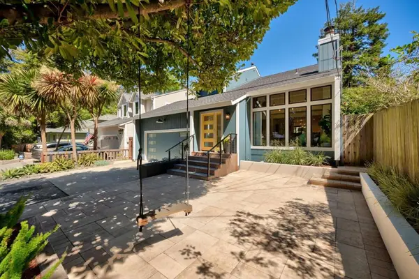 215 Nataqua Avenue, Pacifica, CA 94044