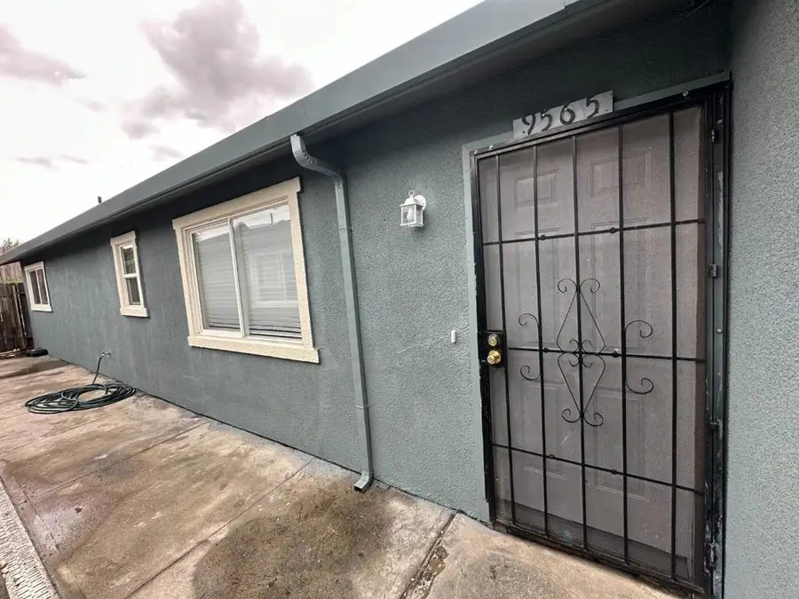 9561 Kelley Drive, Stockton, CA 95209 - #2