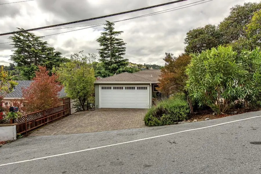 209 Clifton Avenue, San Carlos, CA 94070 - #3