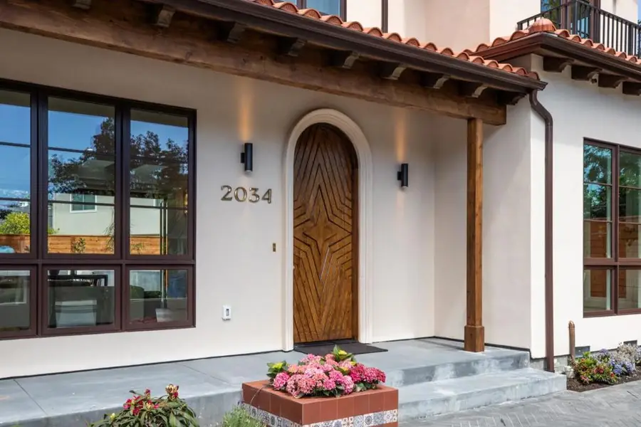 2034 Washington Avenue, Redwood City, CA 94061 - #2