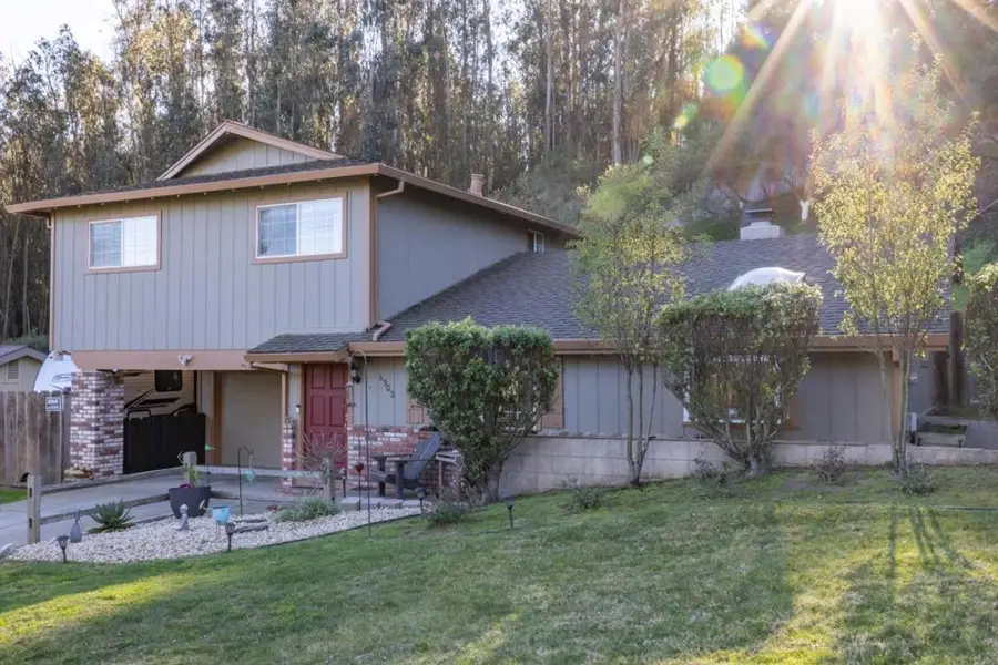 6900 Lakeview Drive, Salinas, CA 93907 - #2