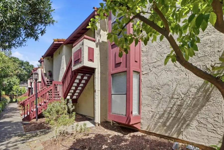 1391 Monument Boulevard #10, Concord, CA 94520 - #2