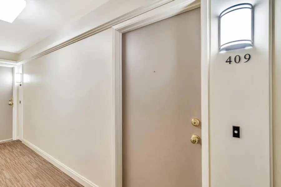 Address Withheld By Seller, San Mateo, CA 94401 - #3