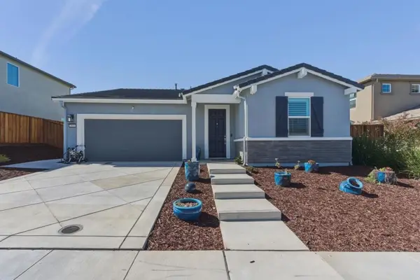 2051 Petunia Drive, Hollister, CA 95023