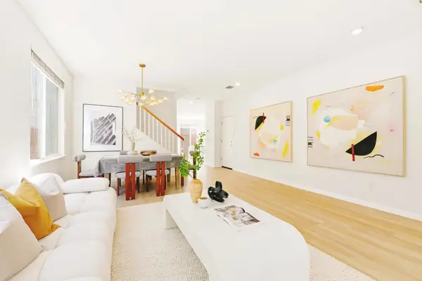 950 Mouton Circle, East Palo Alto, CA 94303