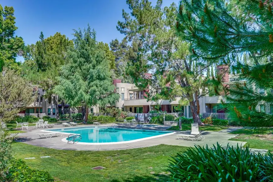 928 Wright Avenue #401, Mountain View, CA 94043 - #3
