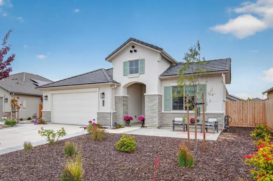 945 Cambria Court, Hollister, CA 95023 - #2