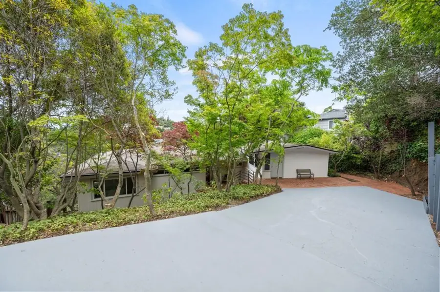 2215 Coronet Boulevard, Belmont, CA 94002 - #3