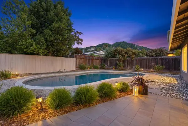 2725 Las Gallinas Avenue, San Rafael, CA 94903