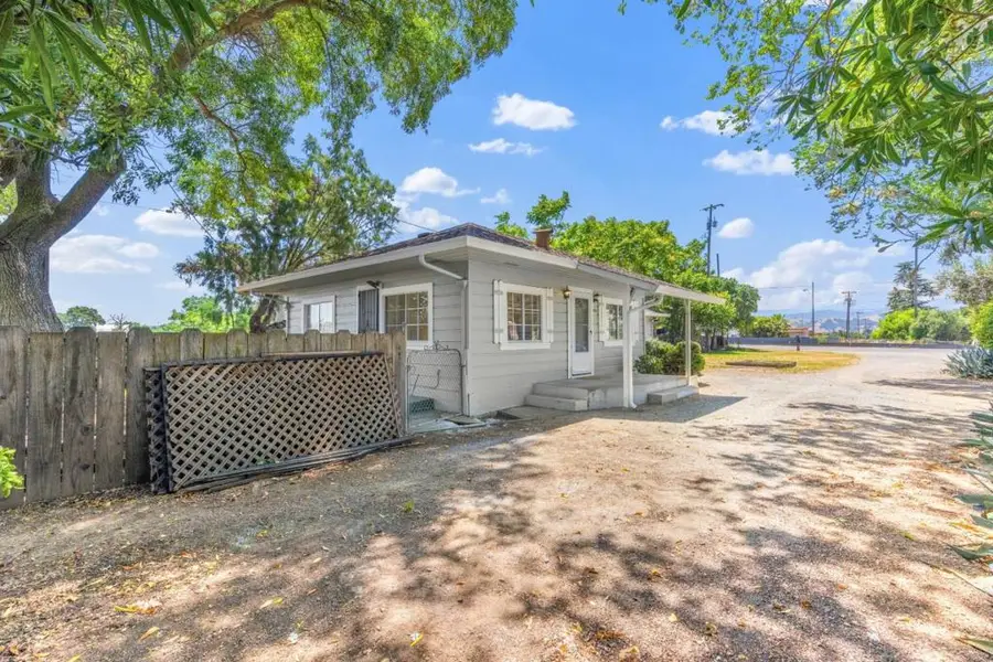 584 Monterey Road, Morgan Hill, CA 95037 - #2
