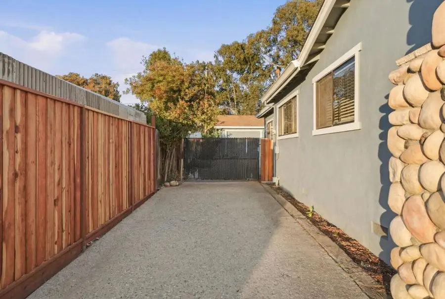 1301 Highland Drive, Hollister, CA 95023 - #2