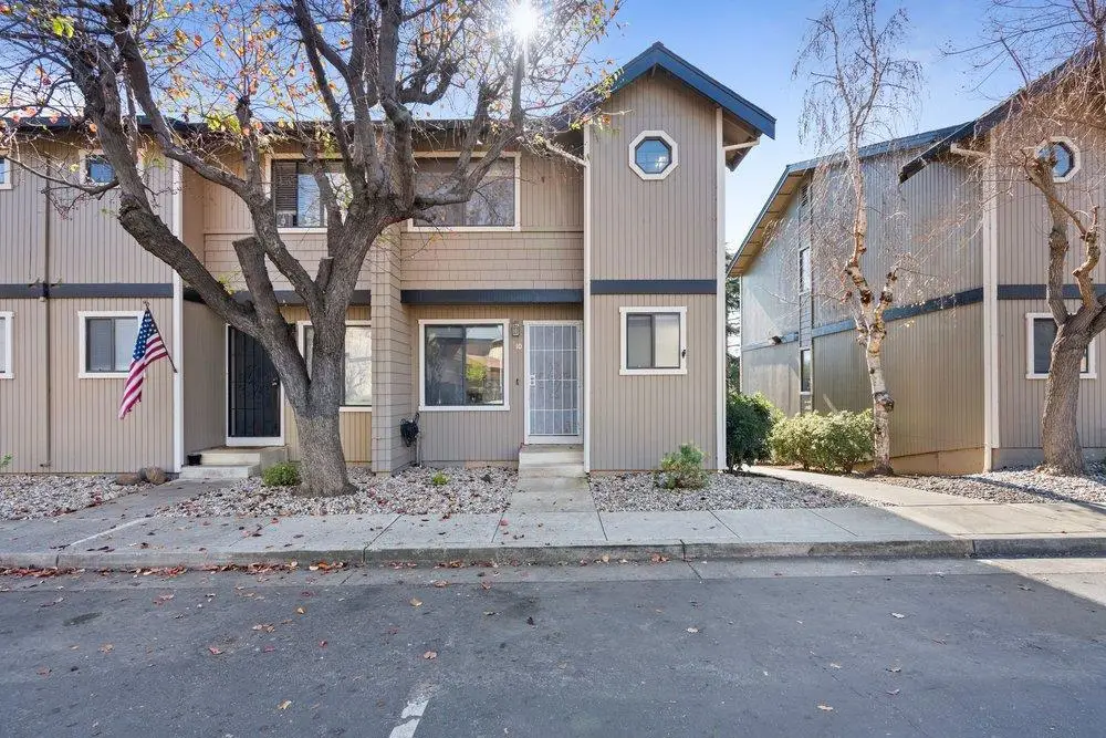 801 Nash Road #B10, Hollister, CA 95023 - #1