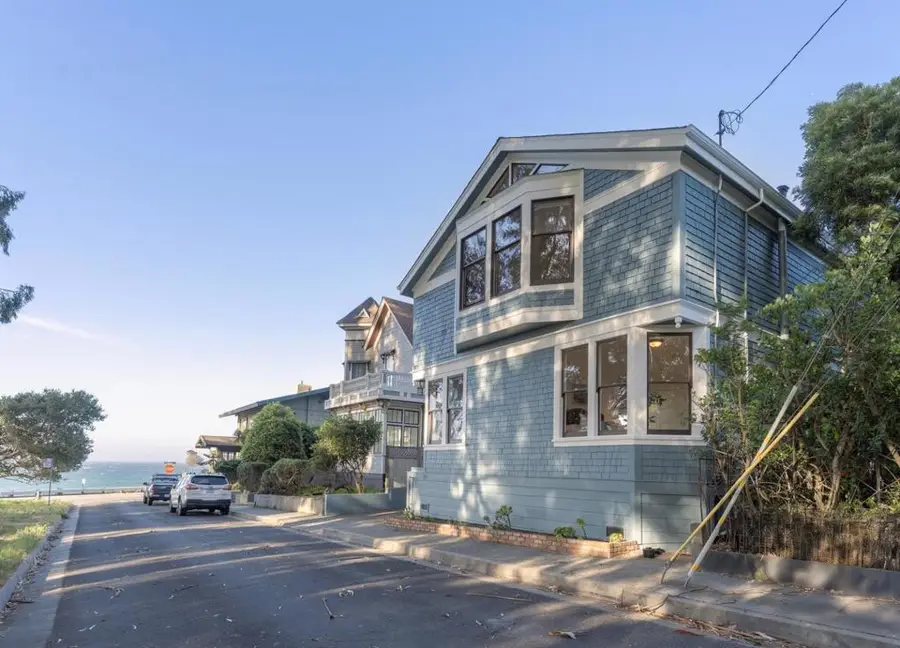 111 12th Street, Pacific Grove, CA 93950 - #3
