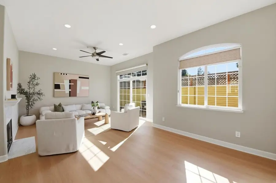 1043 Helen Avenue, Santa Clara, CA 95051 - #3
