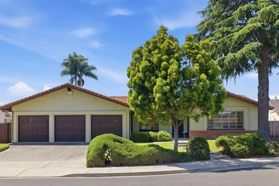 592 Trumbull Court, Sunnyvale, CA 94087 - #2