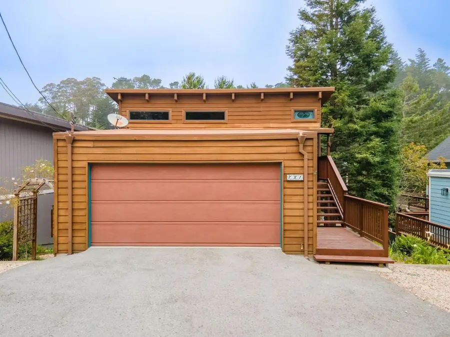 731 Lancaster Boulevard, Moss Beach, CA 94038 - #2