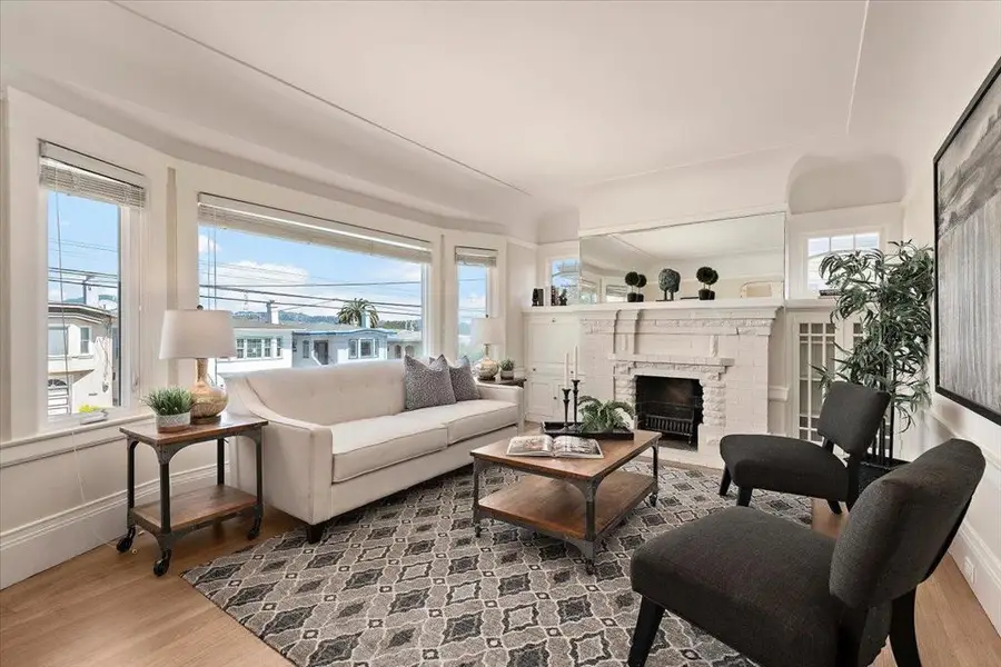 245 Chicago Way, San Francisco, CA 94112 - #3