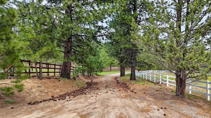 469600 Amesbury Drive, Susanville, CA 96130 - #2