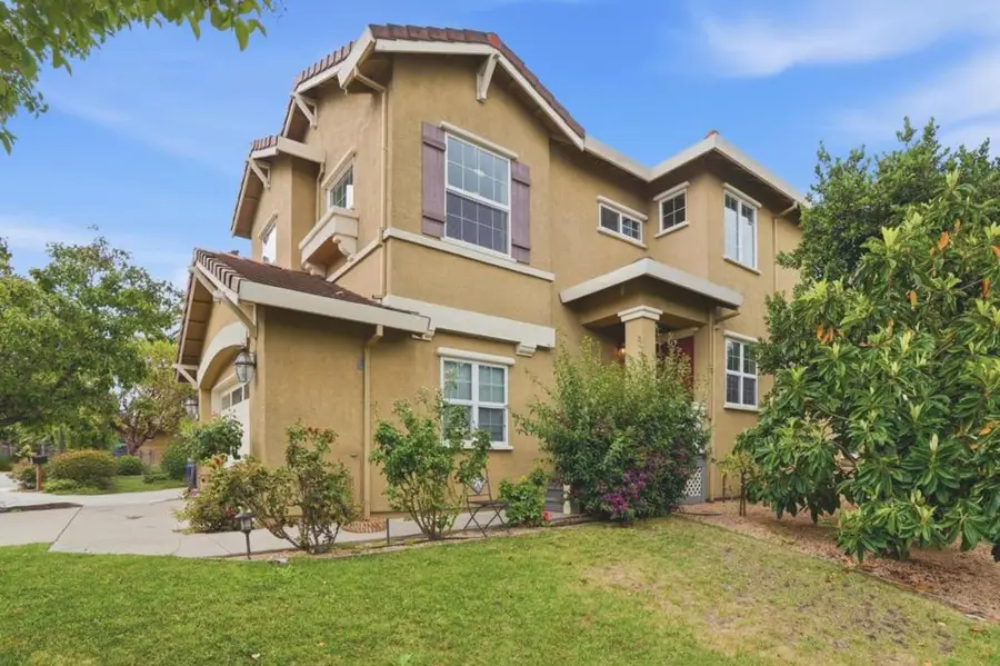 3 Shorebreeze Court, East Palo Alto, CA 94303 - #3