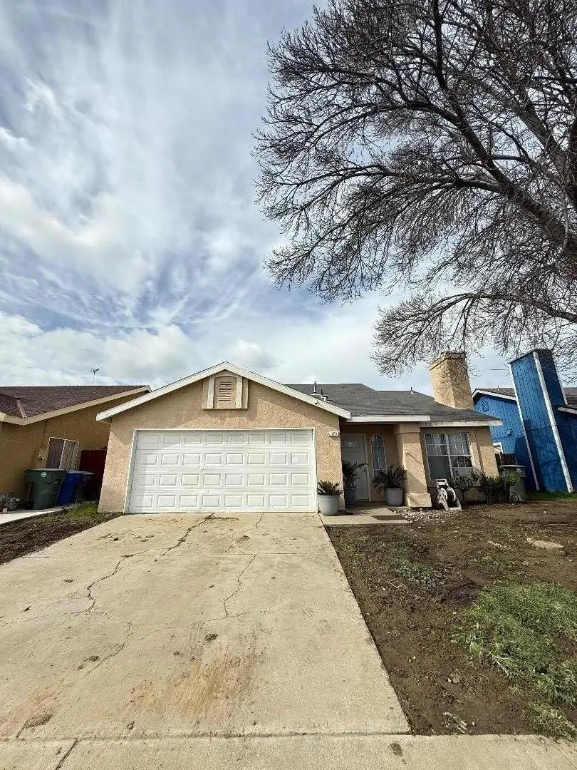 170 Willow Springs Avenue, Coalinga, CA 93210 - #3