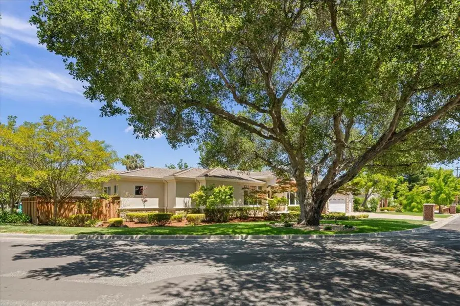 15863 Mina Way, Saratoga, CA 95070 - #3