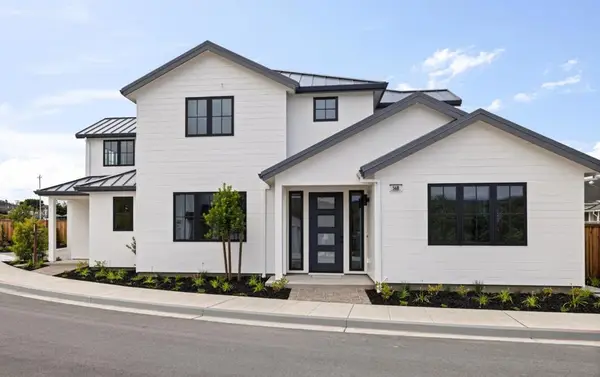 568 Creekside Court, Half Moon Bay, CA 94019