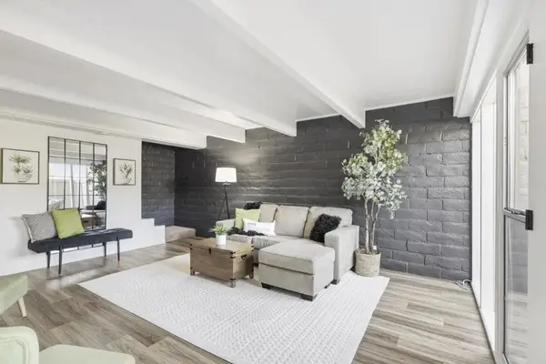 451 Dela Vina #107, Monterey, CA 93940