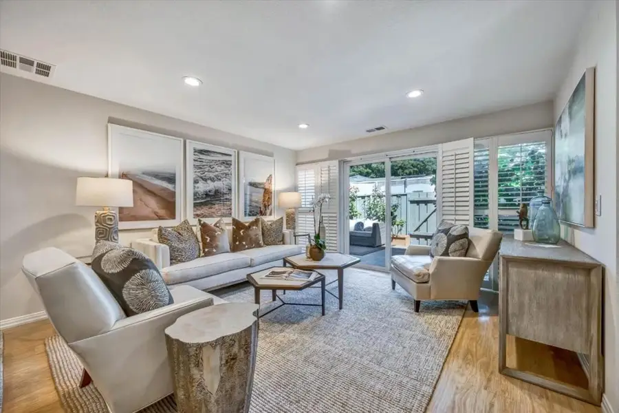 15 Los Altos Square #15, Los Altos, CA 94022 - #3