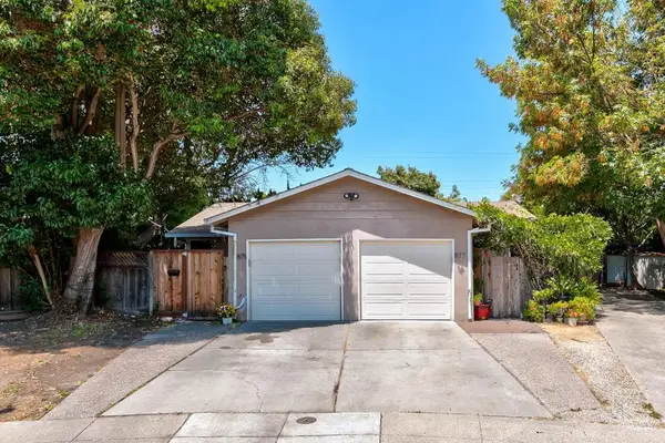 875877 Altamont Court, Sunnyvale, CA 94085