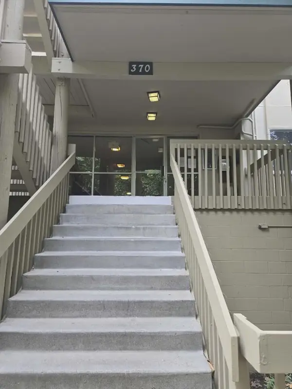 370 Imperial Way #121, Daly City, CA 94015
