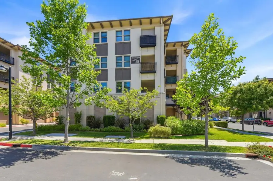 1057 Foxglove Place #203, San Jose, CA 95131 - #2