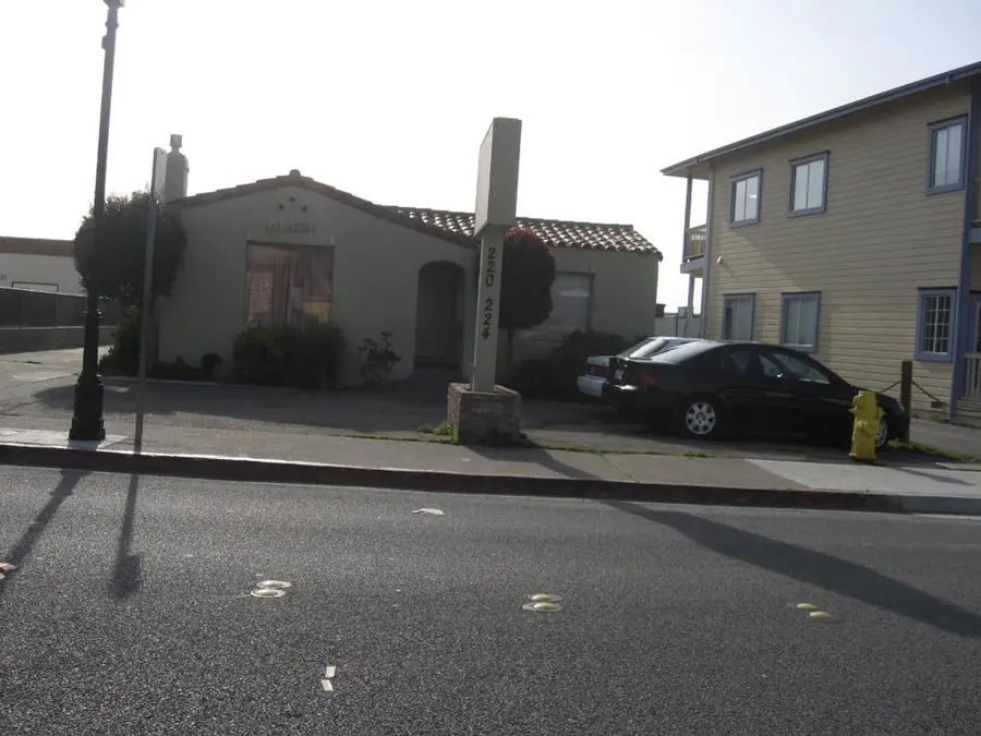 220 Main Street, Half Moon Bay, CA 94019 - #3