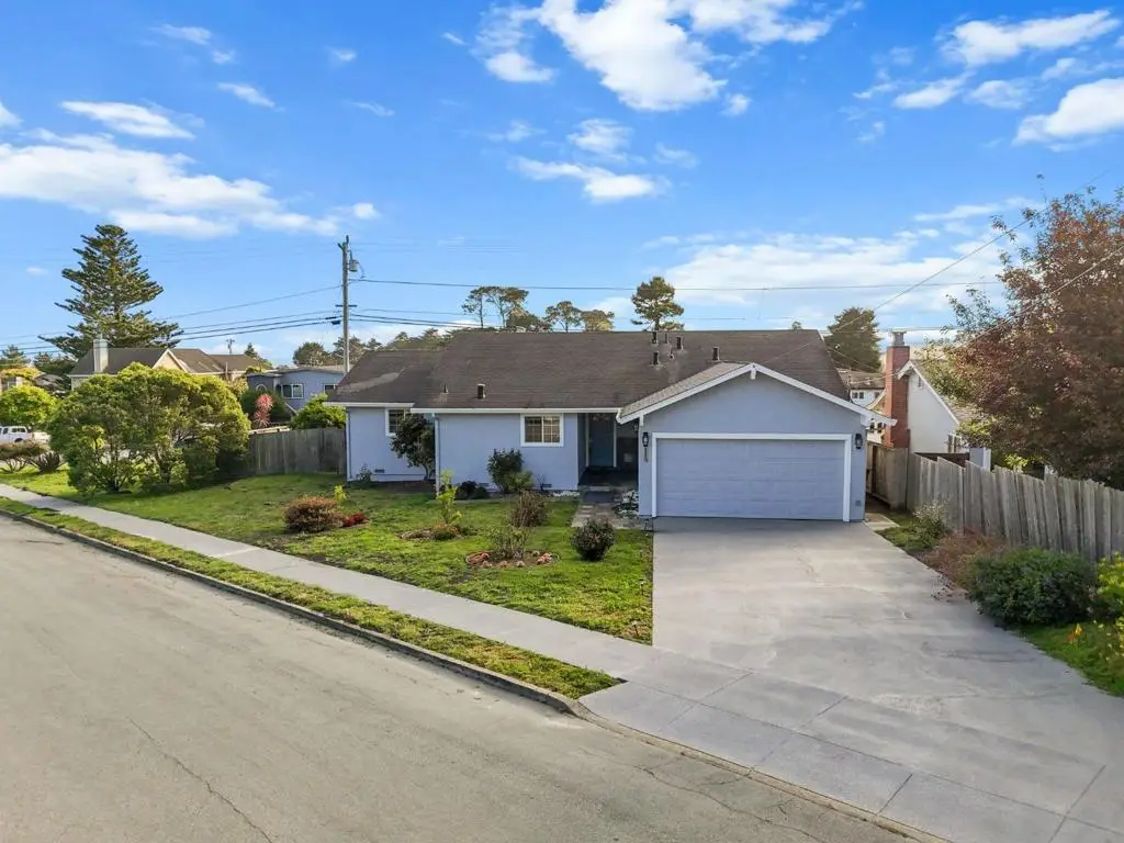 423 Montecito Avenue, El Granada, CA 94018 - #1