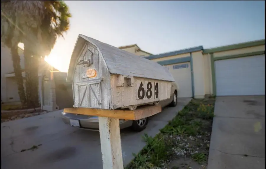 684 Alvarado Court, Salinas, CA 93907 - #2
