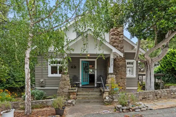 217 Walnut Street, Pacific Grove, CA 93950