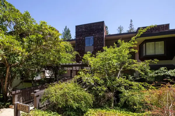1204 Sharon Park Drive #79, Menlo Park, CA 94025