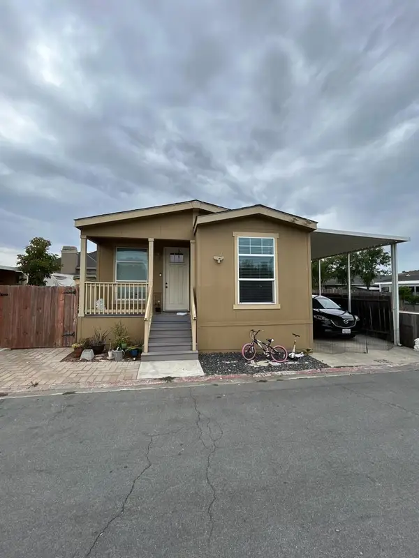200 Burnett Avenue #70, Morgan Hill, CA 95037