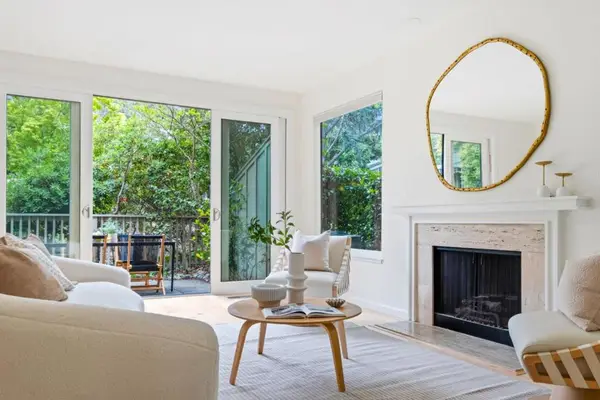 632 Sand Hill Circle, Menlo Park, CA 94025