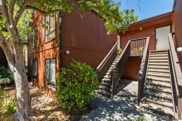 62 Pearce Mitchell Place #62, Stanford, CA 94305