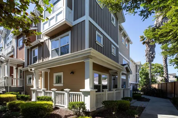 1901 Newbury Drive, Mountain View, CA 94043