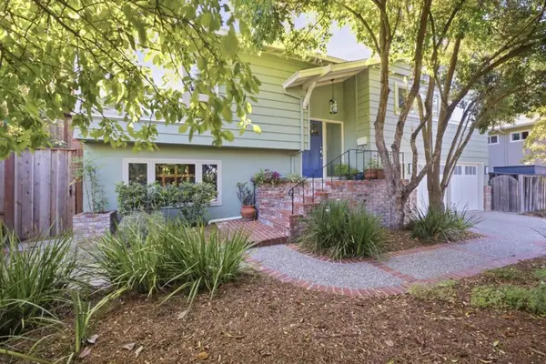 3642 Farm Hill Boulevard, Redwood City, CA 94061